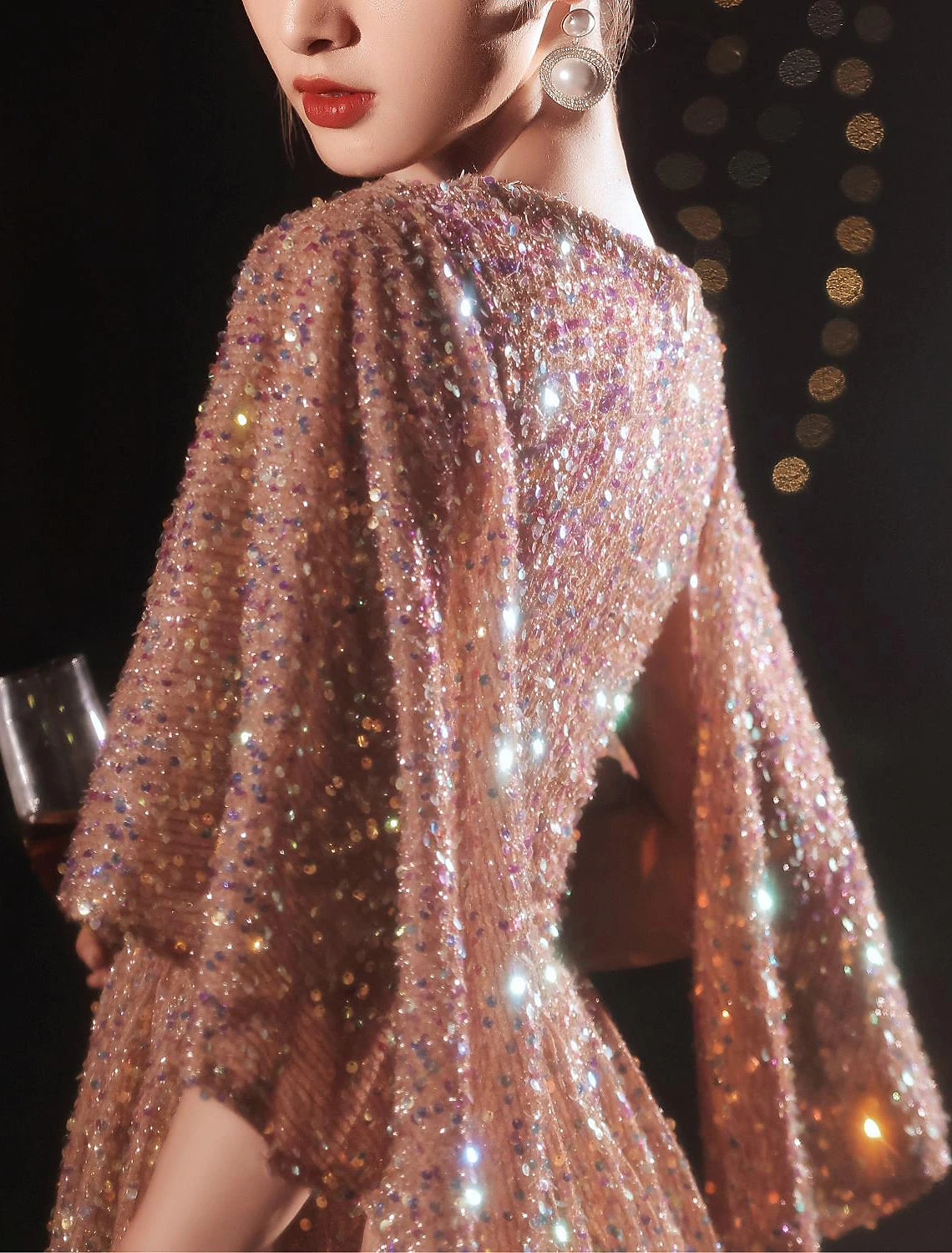 Abito da festa a trapezio, elegante, scintillante, da ballo, da sera, formale, con scollo a V, mezza manica, lunghezza al pavimento, in raso con paillettes